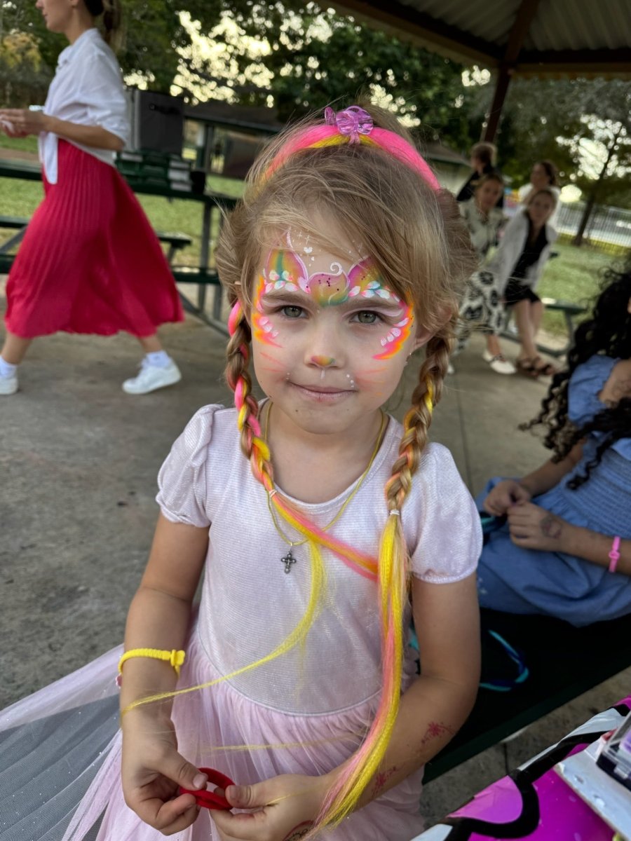 Colorful Ponytails & Braids in Miami – Fun & Vibrant Hairstyles for Kids! for kids parties in Miami | My Store
