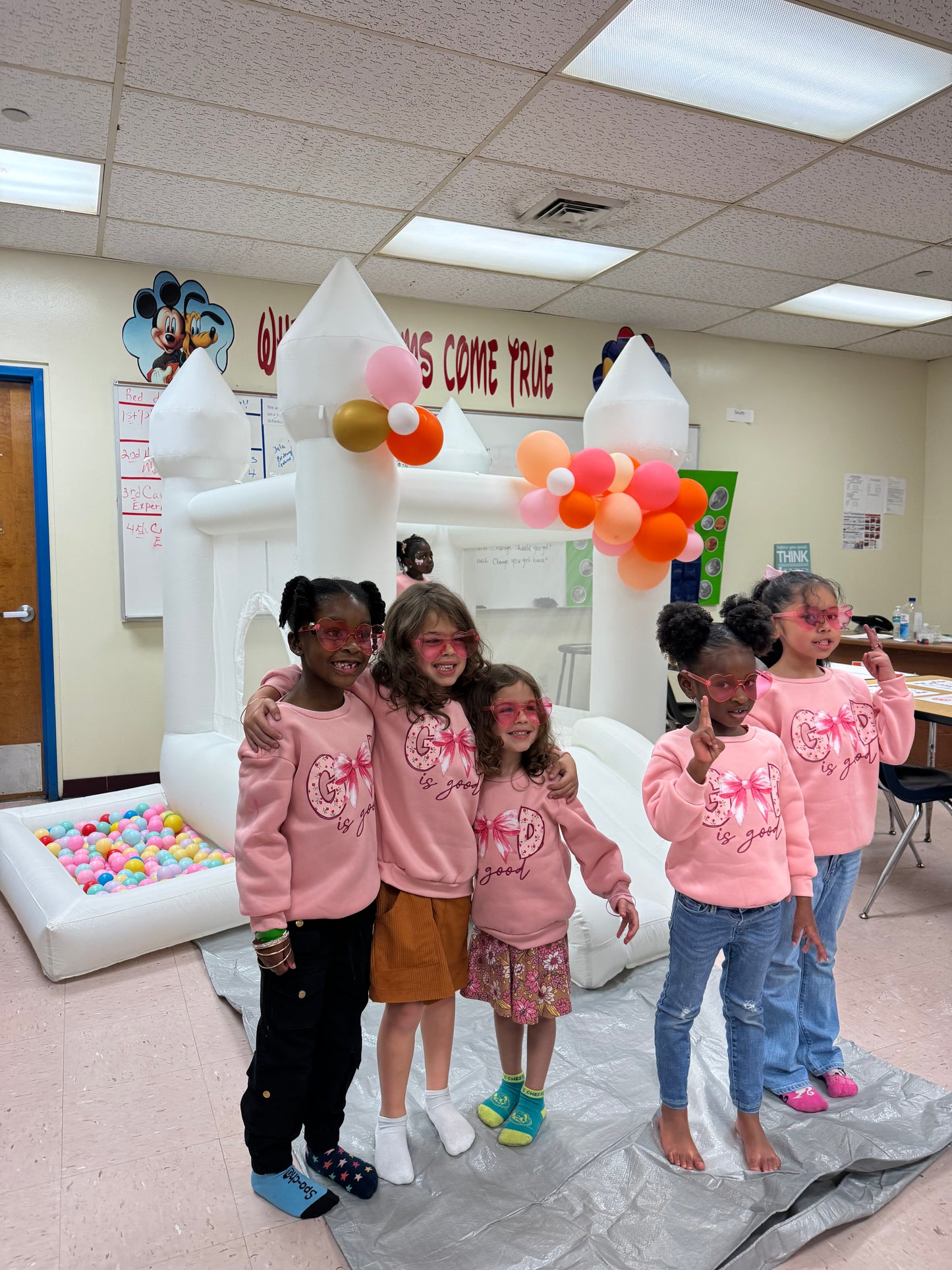 Elegant White Bounce House Rental 9x9ft - Miami Kids Parties