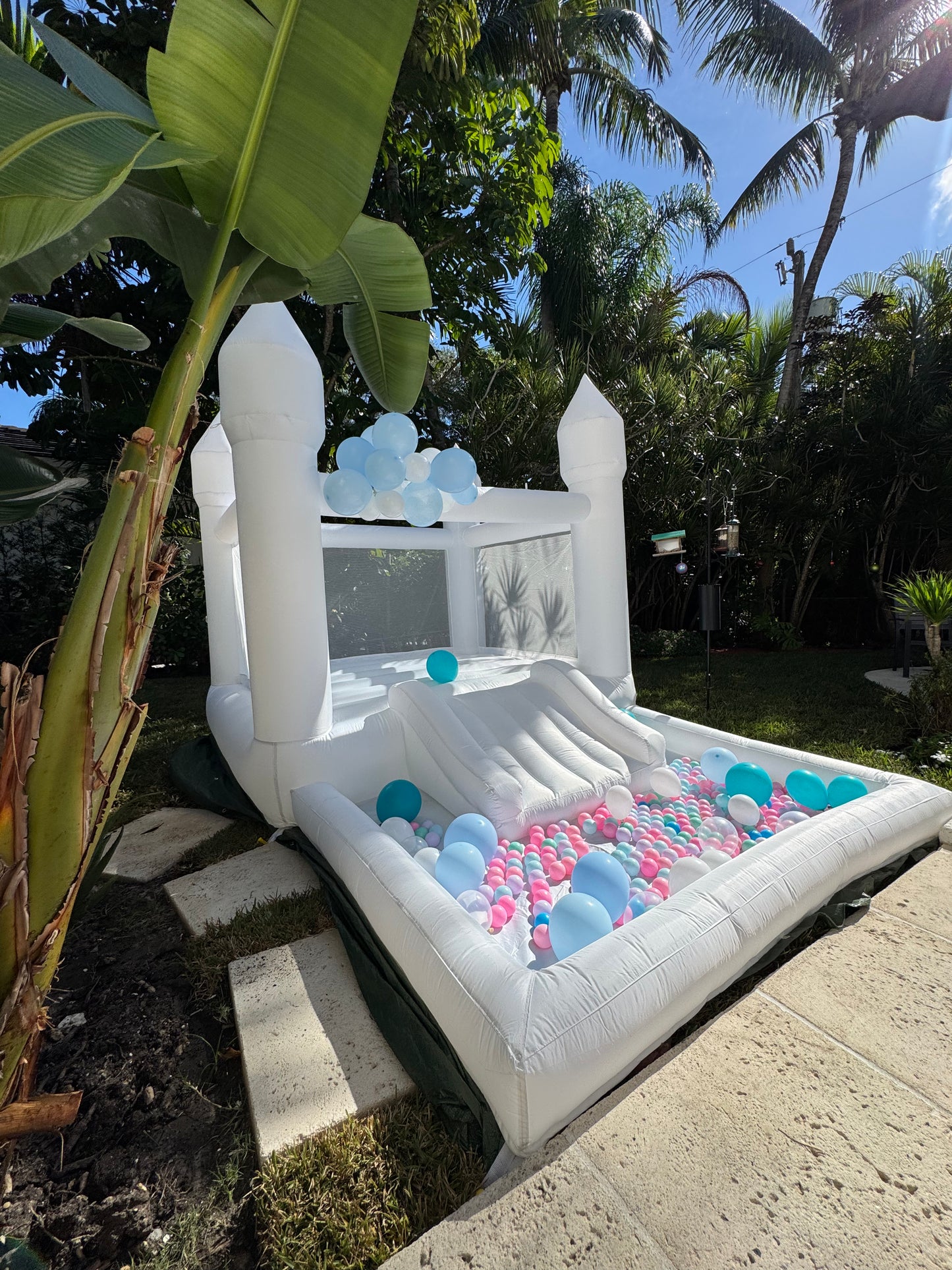 White Bounce House with Slide & Ball Pit 13x8 ft – Miami Rental