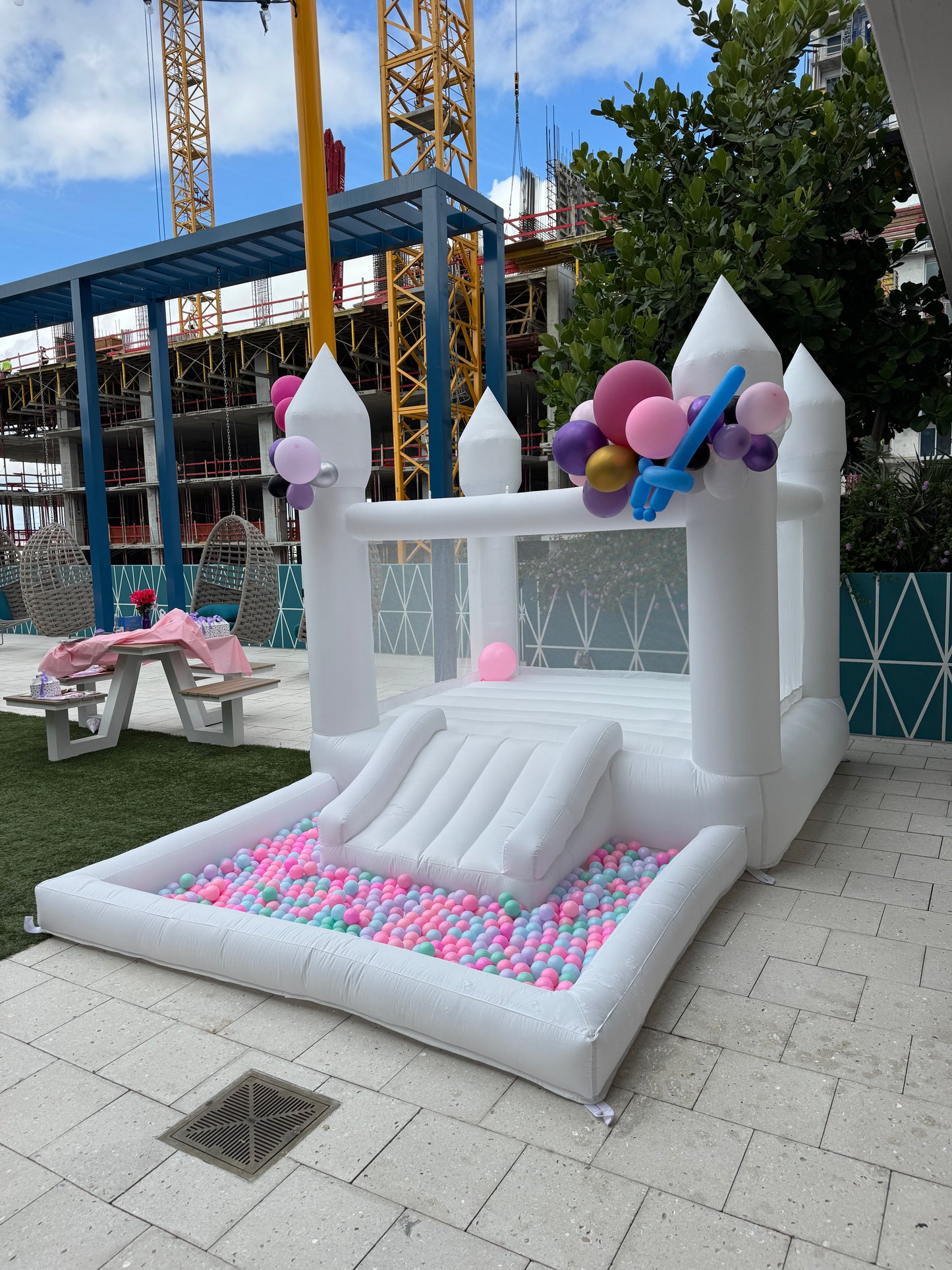 White Bounce House with Slide & Ball Pit 13x8 ft – Miami Rental